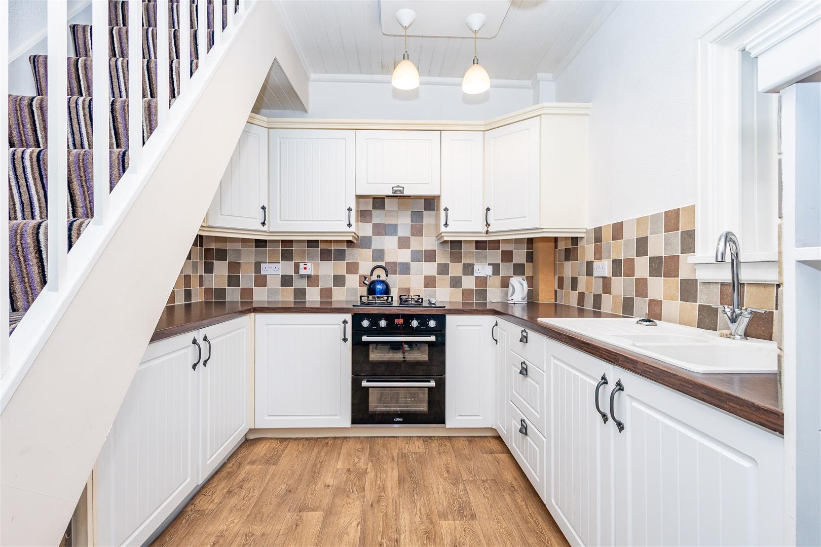 2 bed property in Bournes Row, Preston